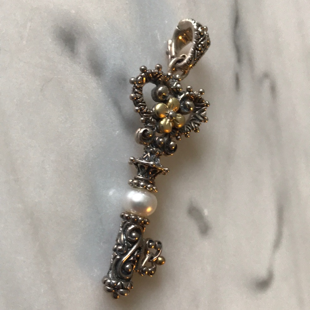 Barbara Bixby Key Enhancer (NEW) - Picture 3 of 4